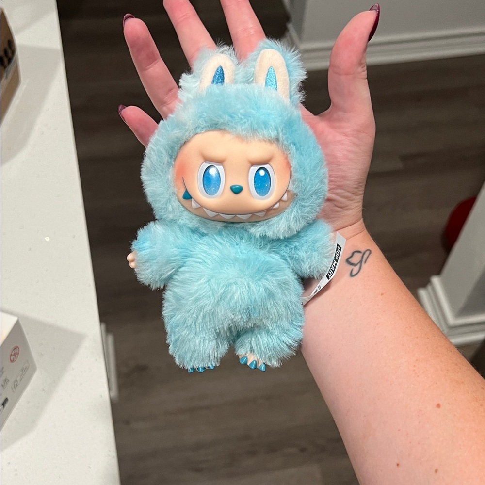 Big into Energy Vinyl Plush Pendant Blind Box - Authentic Labubu
